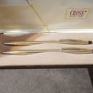 VINTAGE GOLD CROSS PEN & PENCIL SET IN CASE.  1/20 10KT Gold Filled EUC